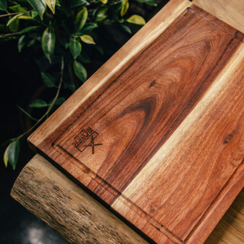 MY BUTCHERS BLOCK-MEDIUM CUTTING BOARD WITH LIP - Image 3